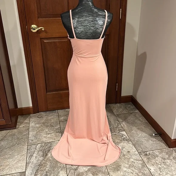 V neck, Hi-Lo long dress - Picture 2 of 7